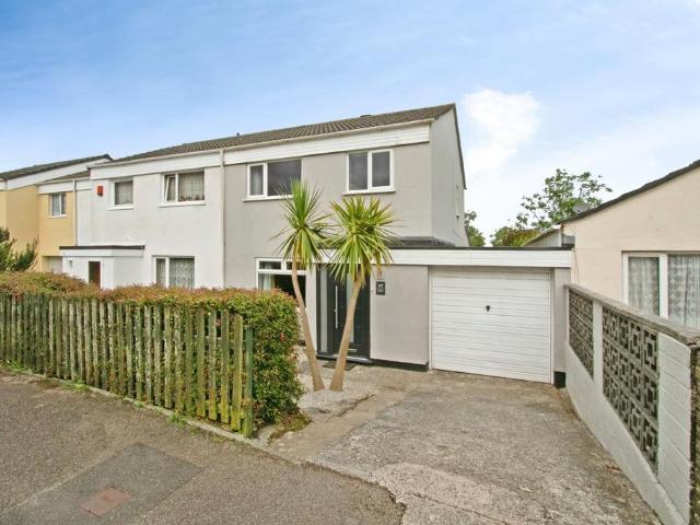 House for sale in Mount Ambrose, Cornwall