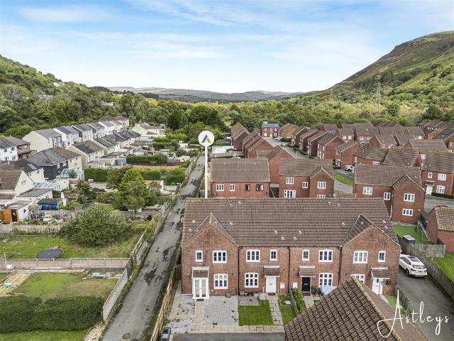 House for sale in Ystalyfera