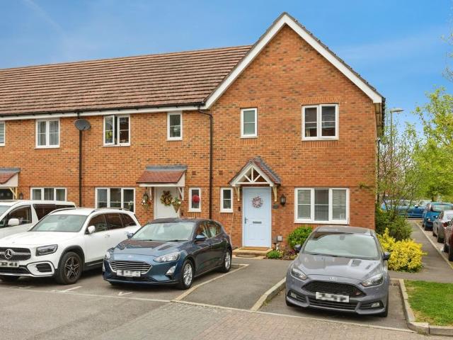 House for sale in Farnborough, Hampshire