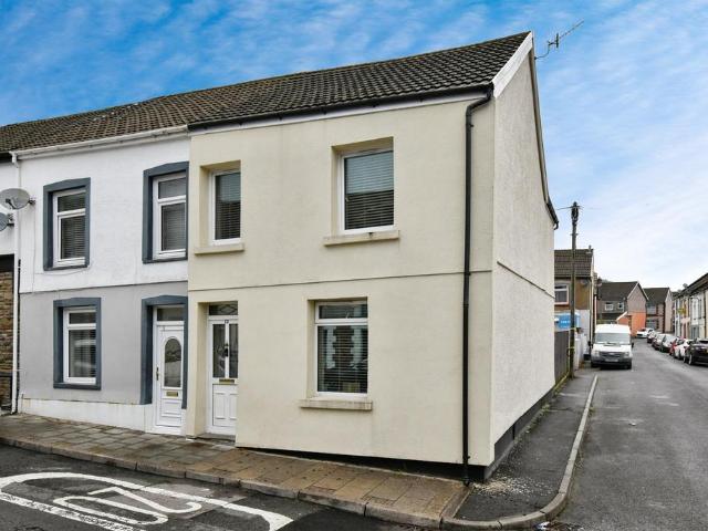 House for sale in Aberfan, Wales