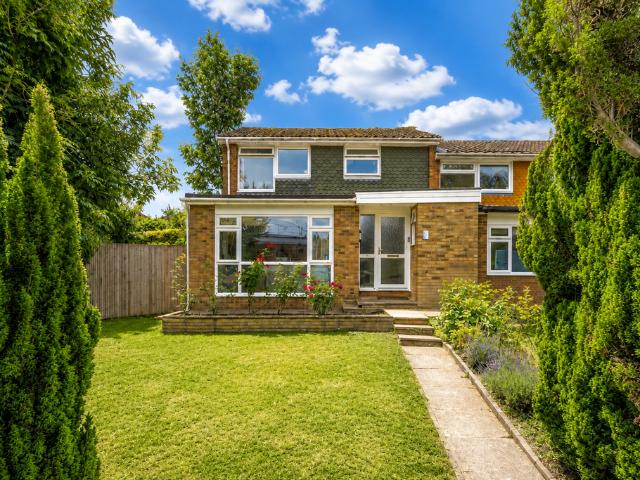 House for sale in Five Acres, Hertfordshire