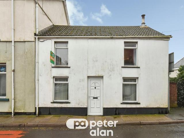House for sale in Troed-y-rhiw, Troedyrhiw