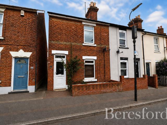 House for sale in Hythe, Colchester