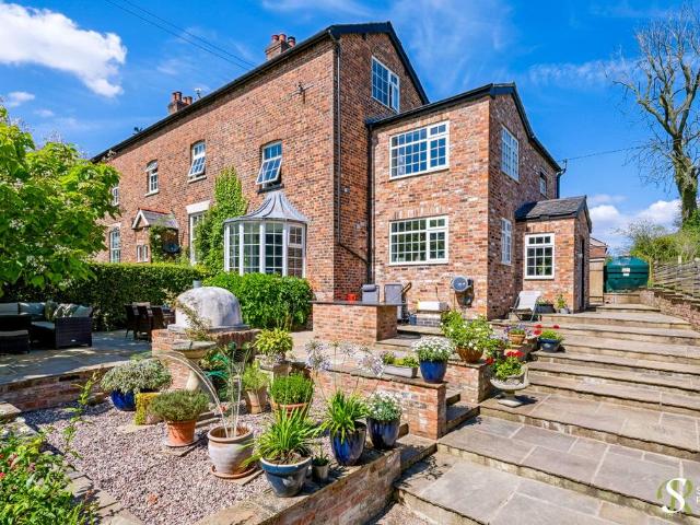House for sale in Mobberley
