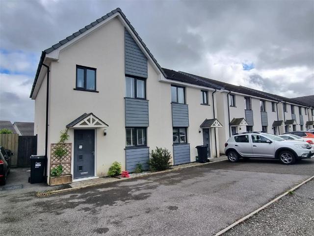 House for sale in Launceston, Cornwall