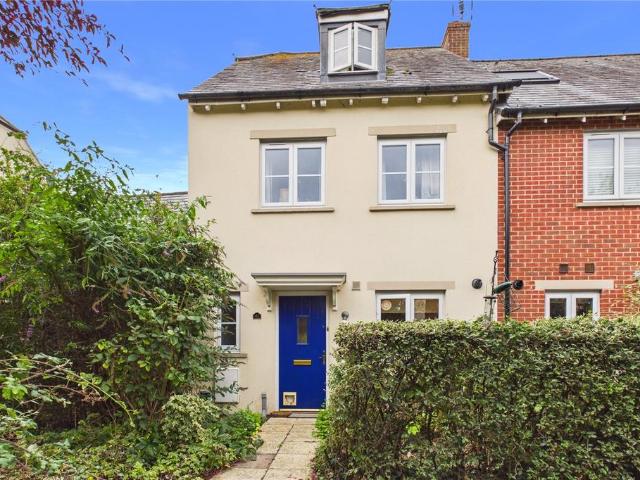 House for sale in Padworth, Aldermaston Wharf