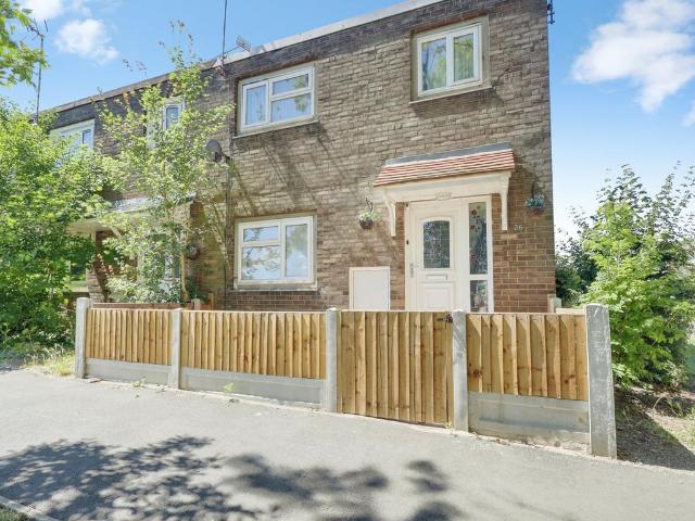 House for sale in Vange, Essex