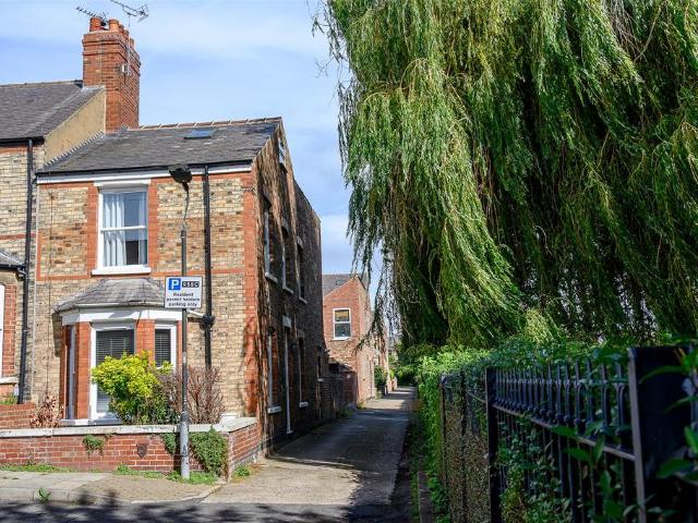House for sale in South Bank, York
