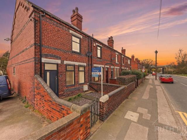 House for sale in Cutsyke, Castleford