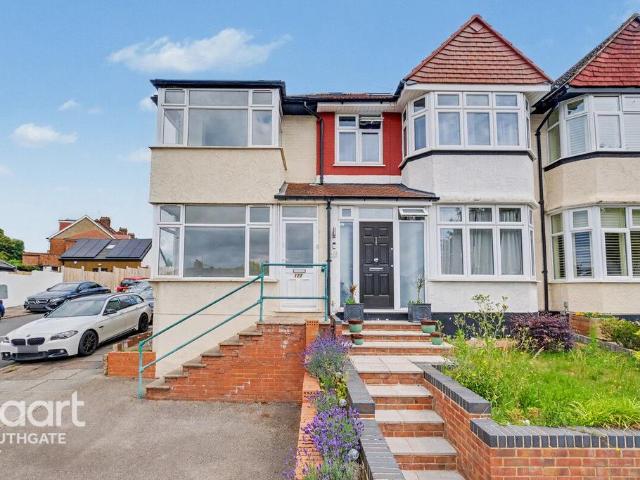 House for sale in Brunswick Park, Greater London