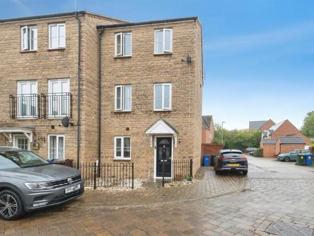 House for sale in Hanwell Fields, Evershot