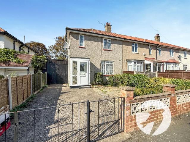House for sale in Royal Borough of Greenwich, Greater London