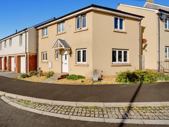 House for sale in Parc Derwen, Bridgend