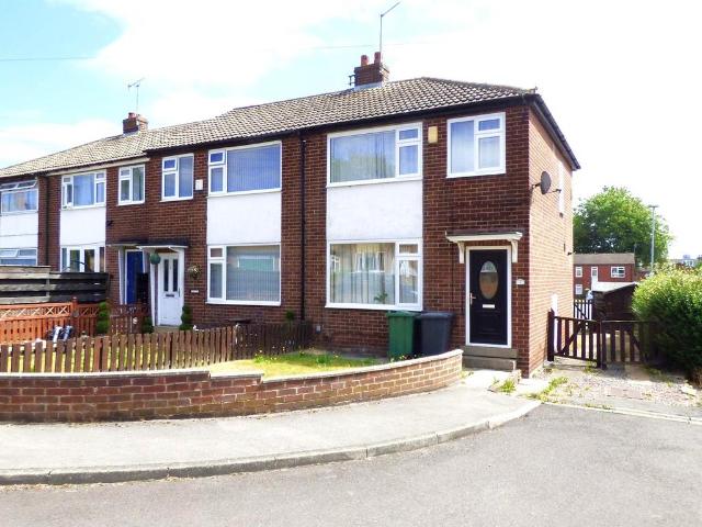 House for sale in Wortley, West Yorkshire