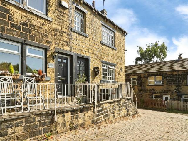 House for sale in Pudsey, West Yorkshire