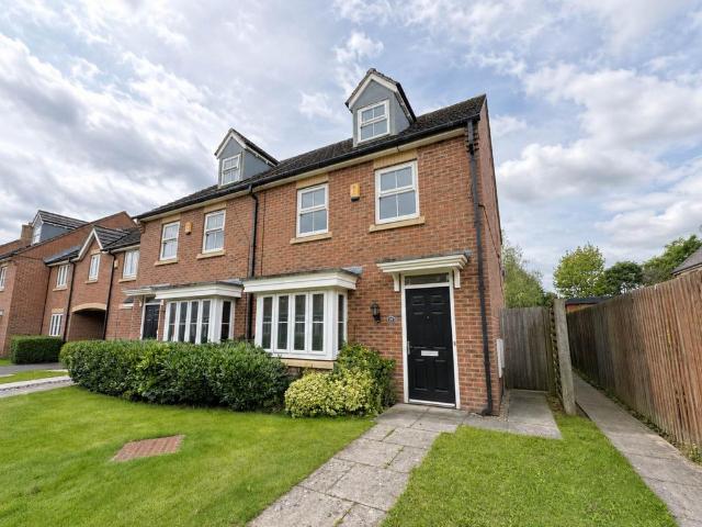 House for sale in Chapelford