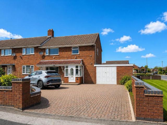House for sale in Brownhills, West Midlands