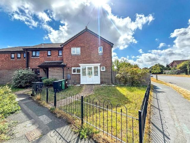 House for sale in Friday Street, Eastbourne