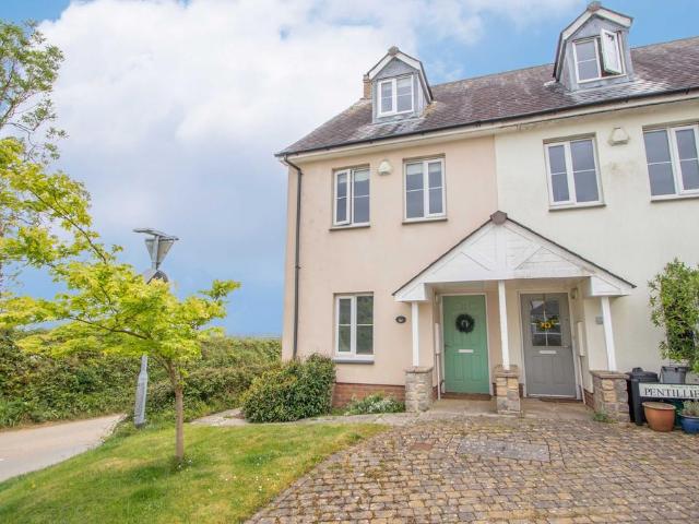 House for sale in Weir Quay, Devon