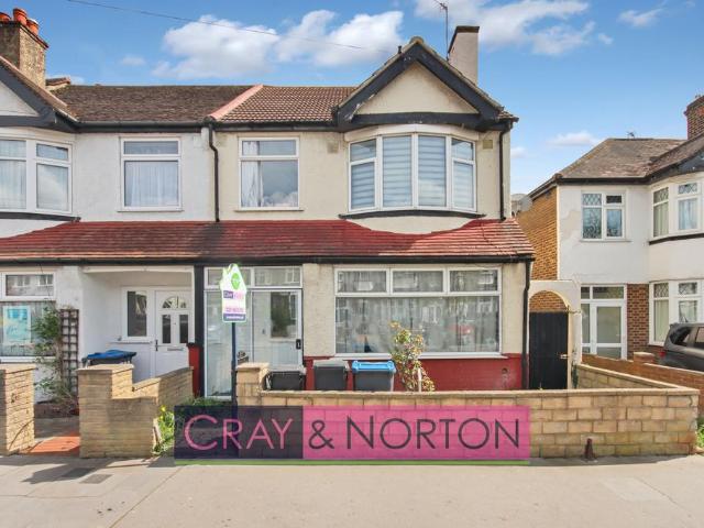 House for sale in London Borough of Croydon, South Norwood