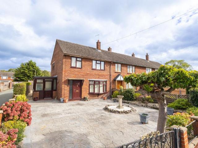 House for sale in Park Lane, Penley