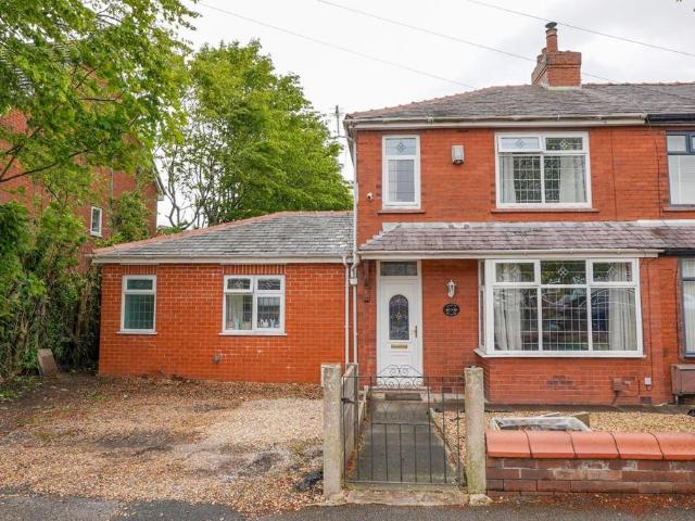 House for sale in Kitt Green, Wigan
