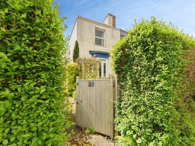 House for sale in Birkenhead, Wirral