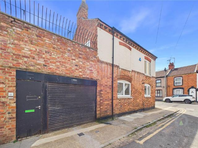 House for sale in Phippsville, Northampton