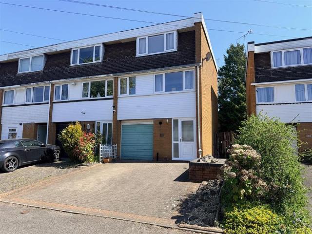 House for sale in Stourbridge, West Midlands