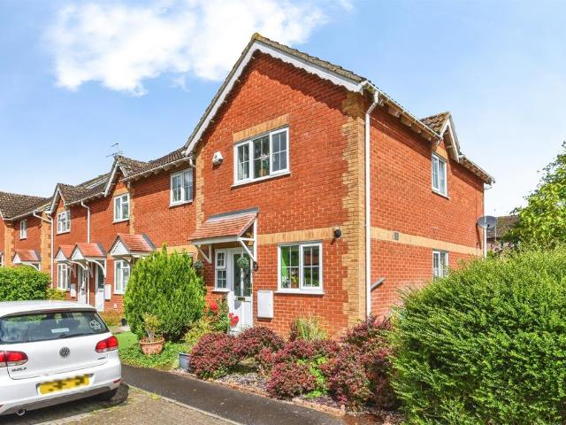 House for sale in Bishops Cannings, Wiltshire