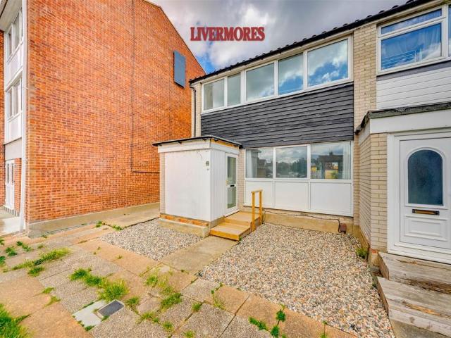 House for sale in Monks Orchard, Kent