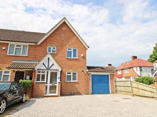 House for sale in Elmers End, Greater London