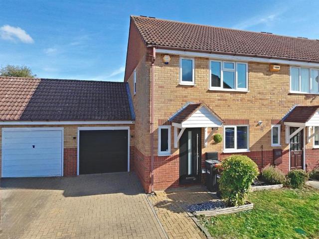 House for sale in Olney