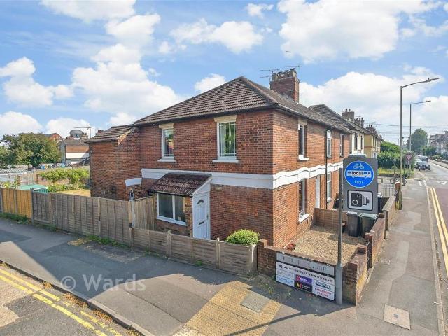 House for sale in Willesborough, Bridgefield