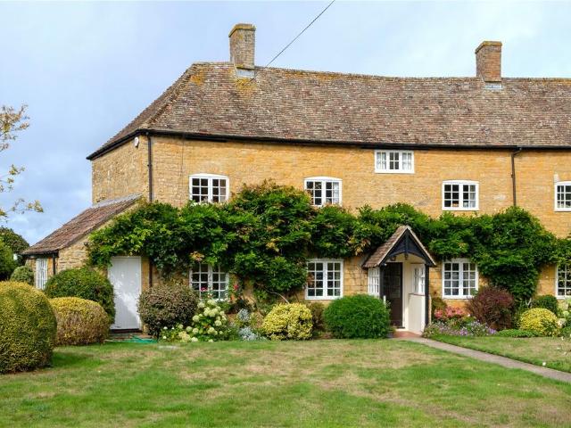 House for sale in Compton Pauncefoot, Somerset