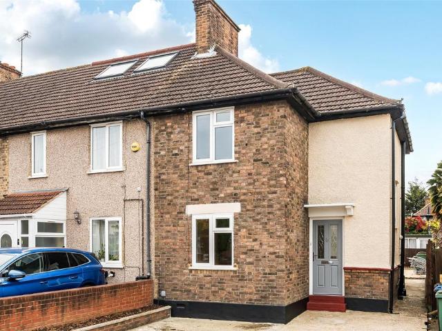 House for sale in London Borough of Merton, Mitcham