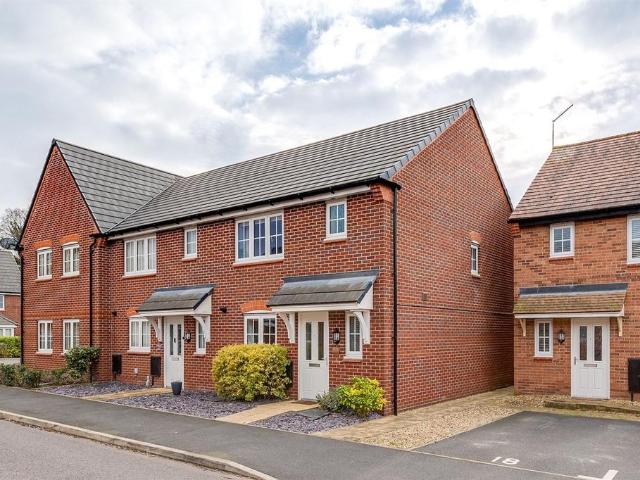 House for sale in Cuddington, Cheshire