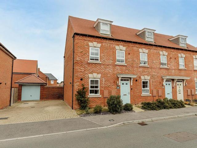 House for sale in Oad Street, Kent