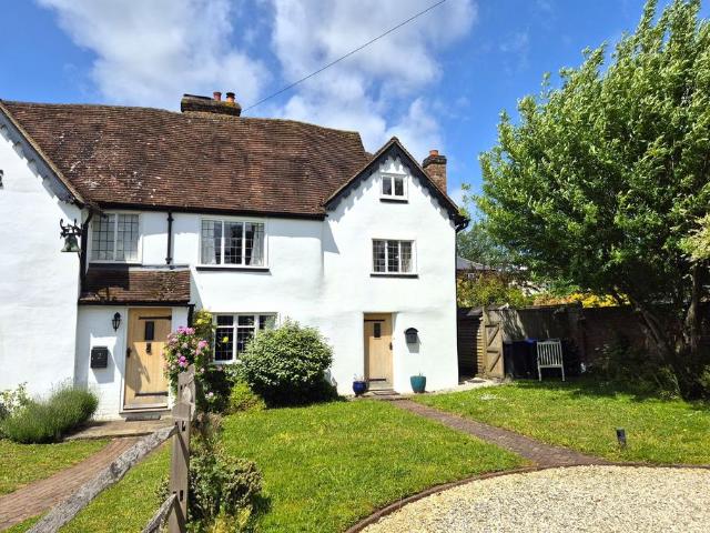 House for sale in Pachesham Park, Surrey
