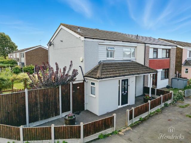 House for sale in Winter Gardens, Essex