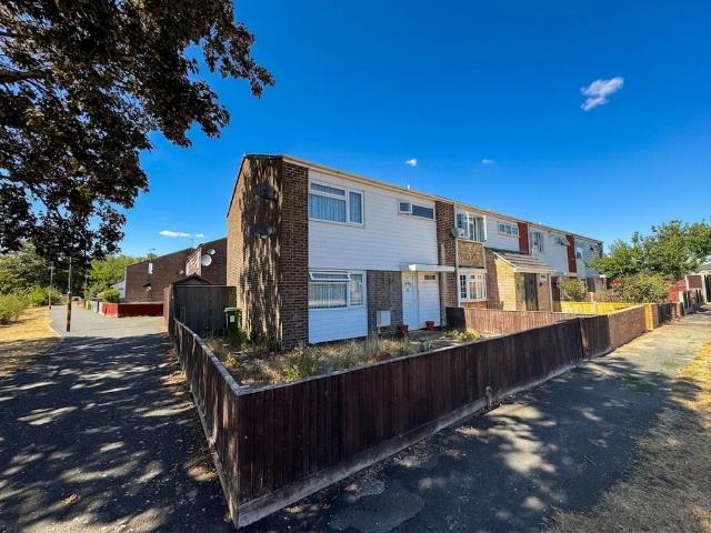 House for sale in Quarrendon, Aylesbury