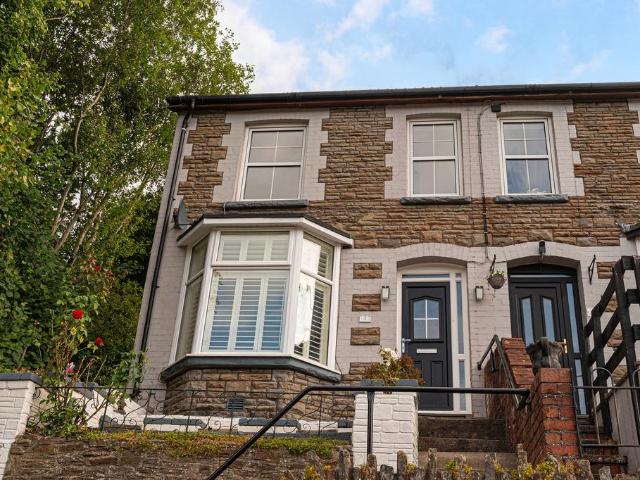 House for sale in Ynysddu, Wales