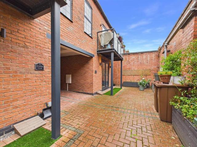House for sale in Alverton, East Midlands