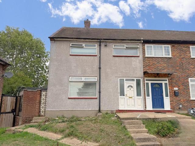 House for sale in London Borough of Havering, Greater London