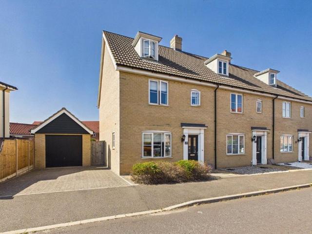 House for sale in Bedingfield, Suffolk