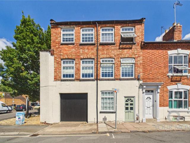 House for sale in Semilong, Northampton
