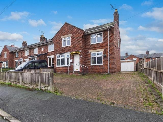 House for sale in Maesydre, Wrexham