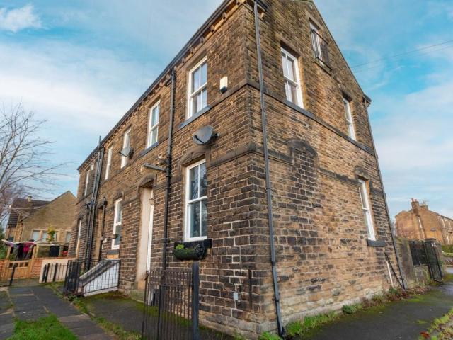 House for sale in Cullingworth, West Yorkshire
