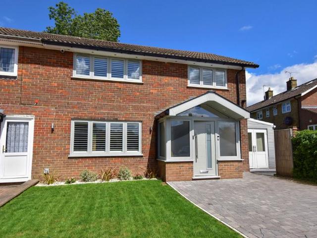 House for sale in Pouchen End, Hertfordshire