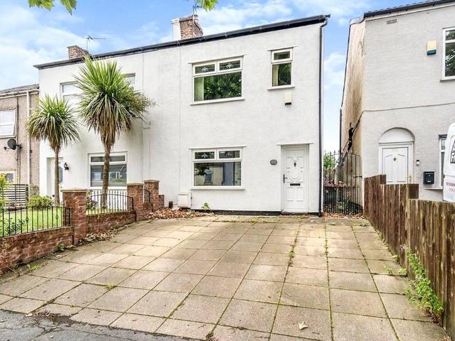 House for sale in Salford, Greater Manchester